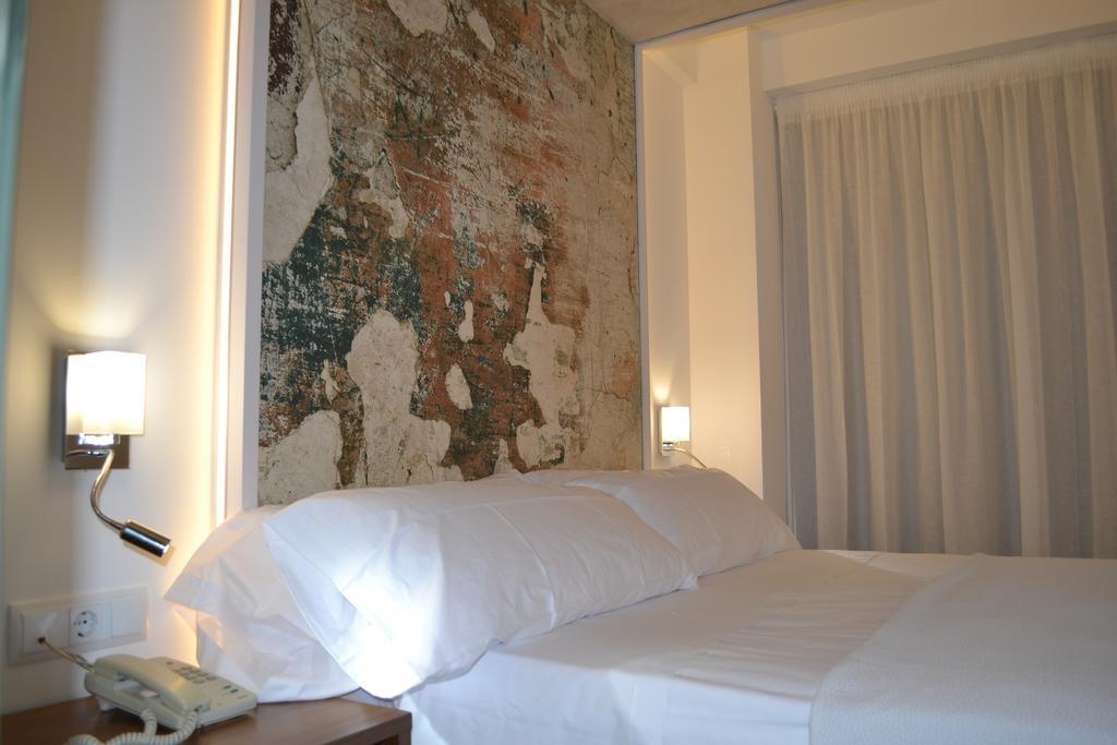 Hotel Marfil Sant Antoni de Portmany Dış mekan fotoğraf